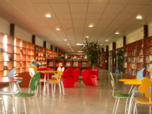 La médiathèque Danielle Mitterrand La médiathèque Danielle Mitterrand