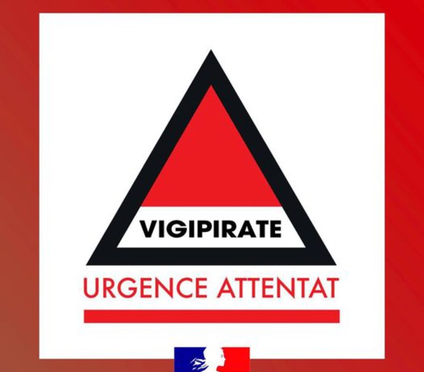 Le plan Vigipirate est rehaussé au niveau « urgence attentat » sur l’ensemble du territoire national.